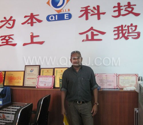 2011年7月25日，外國友人參觀考察我公司！明經理等接待并陪同參觀！(圖1)