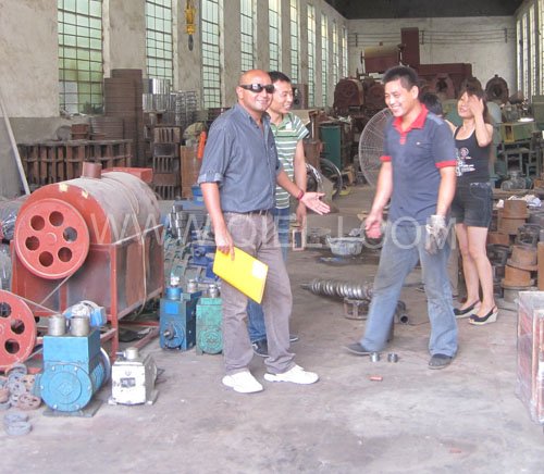 2011年7月25日，外國友人參觀考察我公司！明經理等接待并陪同參觀！(圖8)